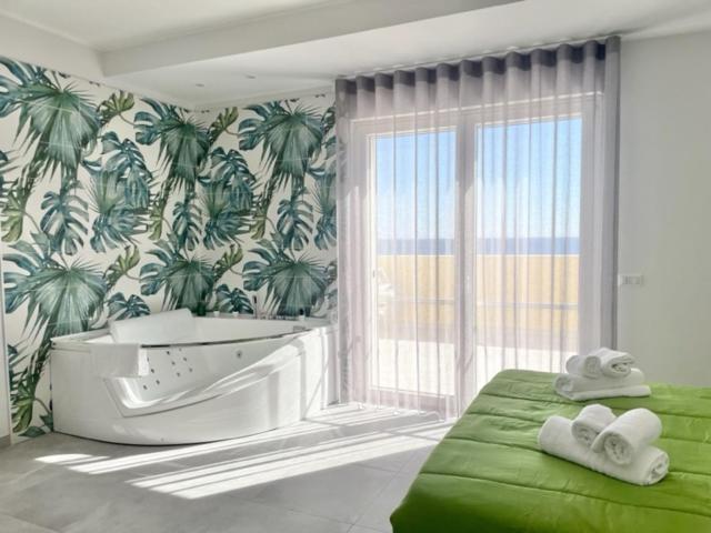 Blu Marine Bed & Breakfast กาตันซาโร ภายนอก รูปภาพ